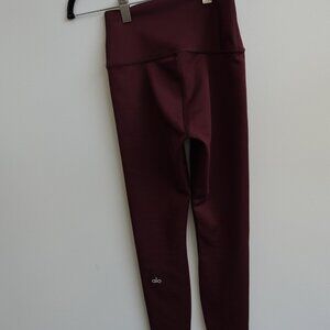 Alo High-Waist Airlift Legging, Cherry Cola